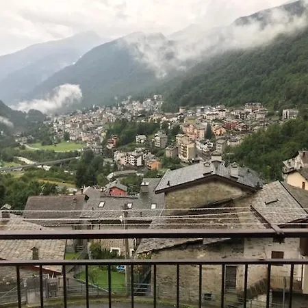 Piccola Parigi Chiesa in Valmalenco