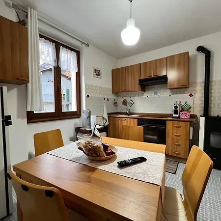 Piccola Parigi * Chiesa in Valmalenco